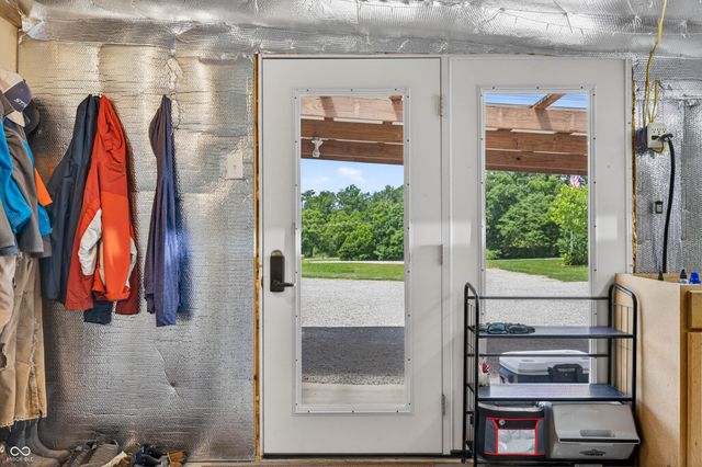 5053 Bittersweet Road, Morgantown, IN 46160