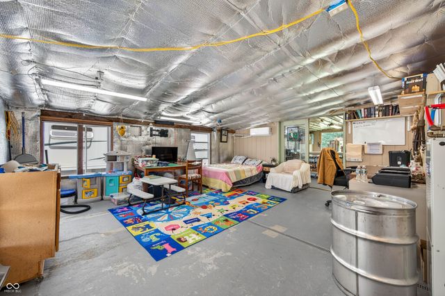 5053 Bittersweet Road, Morgantown, IN 46160