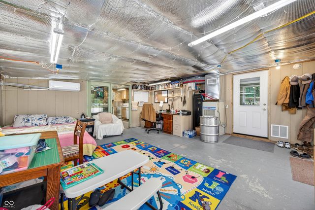 5053 Bittersweet Road, Morgantown, IN 46160