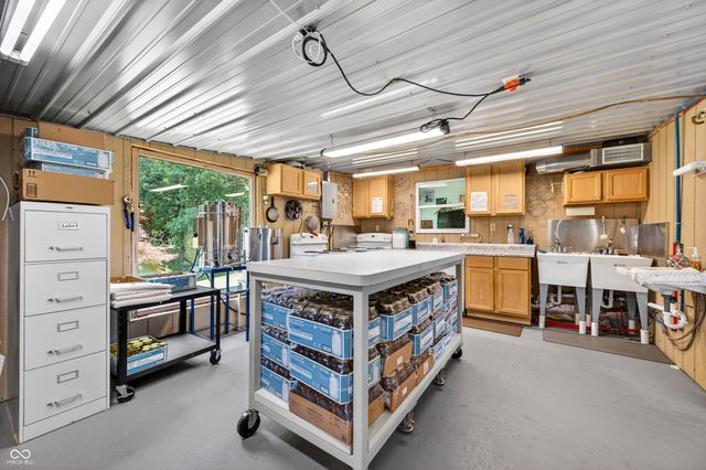 5053 Bittersweet Road, Morgantown, IN 46160