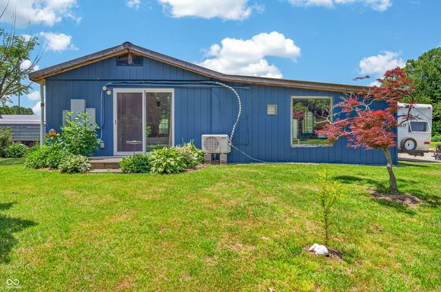 5053 Bittersweet Road, Morgantown, IN 46160
