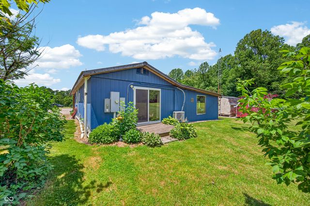 5053 Bittersweet Road, Morgantown, IN 46160