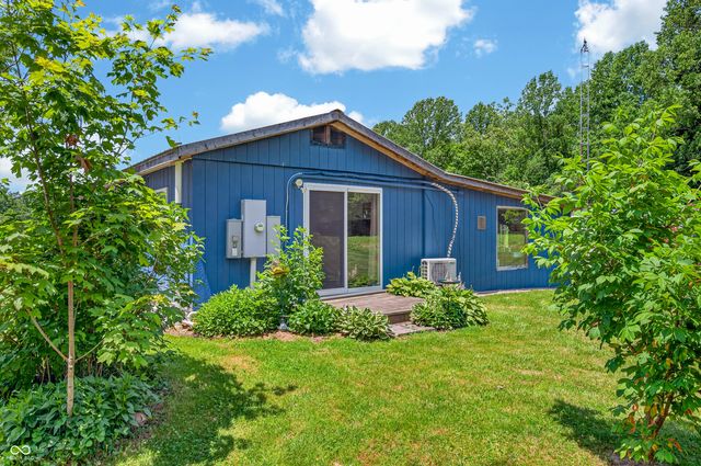 5053 Bittersweet Road, Morgantown, IN 46160