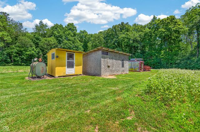 5053 Bittersweet Road, Morgantown, IN 46160