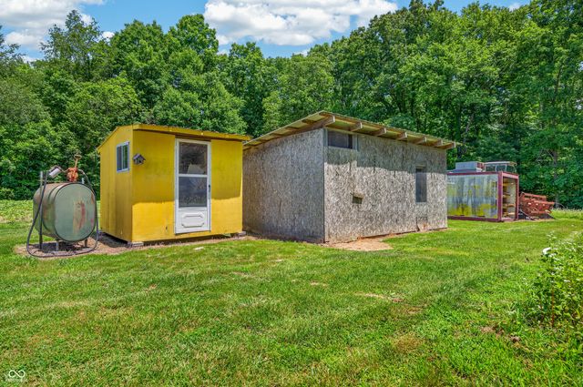 5053 Bittersweet Road, Morgantown, IN 46160