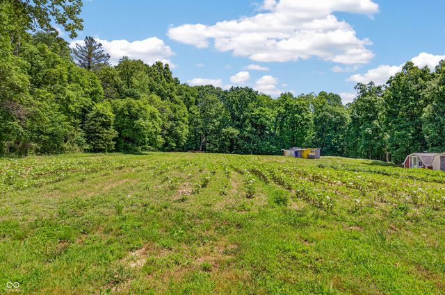 5053 Bittersweet Road, Morgantown, IN 46160