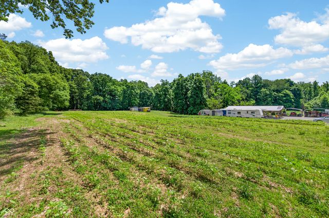 5053 Bittersweet Road, Morgantown, IN 46160