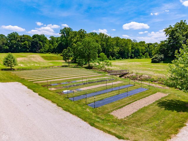 5053 Bittersweet Road, Morgantown, IN 46160