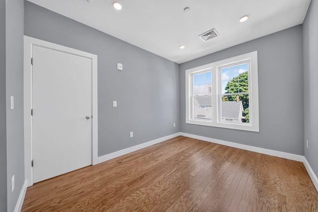 222 Arlington St 2B, Quincy, MA 02170