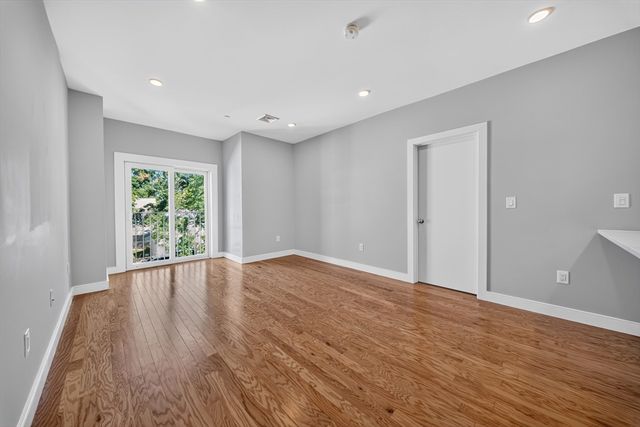 222 Arlington St 2B, Quincy, MA 02170