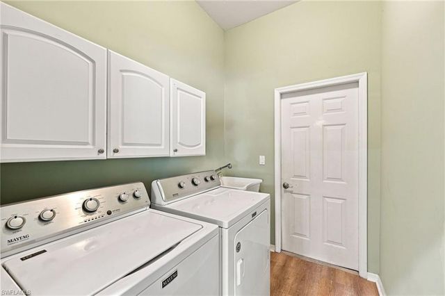 195 Palmetto Dunes CIR, Naples, FL 34113