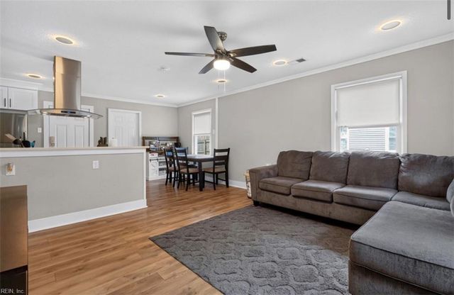 108 Clover ST, Hampton, VA 23669