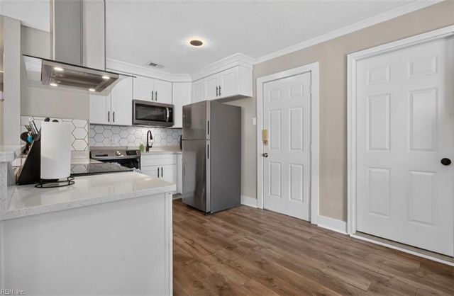 108 Clover ST, Hampton, VA 23669