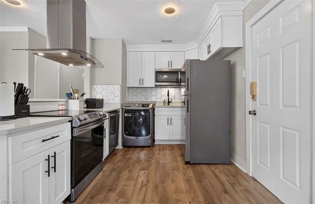 108 Clover ST, Hampton, VA 23669