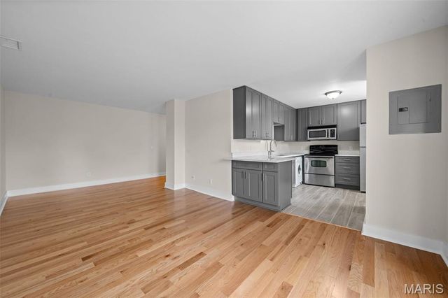 5630 Pershing Avenue 27, St Louis, MO 63112