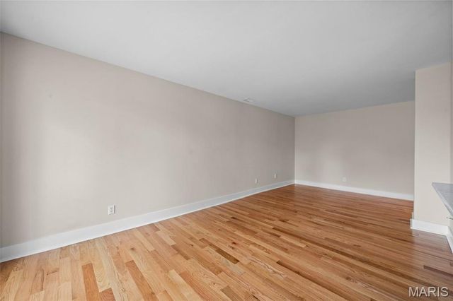 5630 Pershing Avenue 27, St Louis, MO 63112