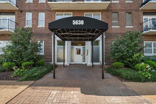 5630 Pershing Avenue 27, St Louis, MO 63112