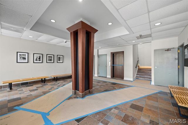 5630 Pershing Avenue 27, St Louis, MO 63112