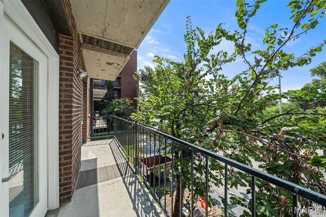 5630 Pershing Avenue 27, St Louis, MO 63112