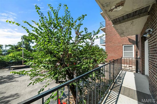 5630 Pershing Avenue 27, St Louis, MO 63112