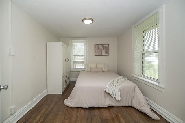 4117 Ravenwood Avenue, St Louis, MO 63121