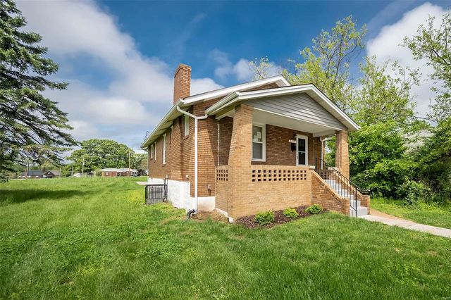 4117 Ravenwood Avenue, St Louis, MO 63121