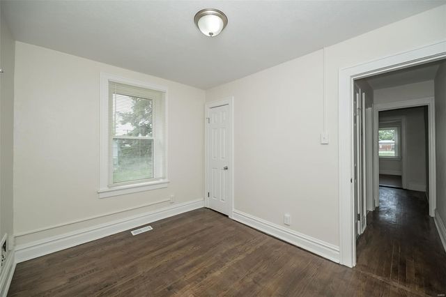 4117 Ravenwood Avenue, St Louis, MO 63121