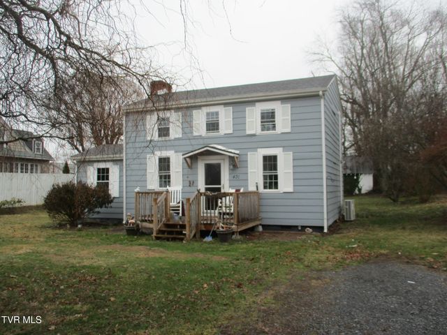 431 Maple Street, Glade Spring, VA 24340