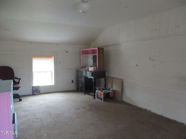 431 Maple Street, Glade Spring, VA 24340