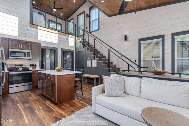 984 Goose Gap Rd Road, Sevierville, TN 37876