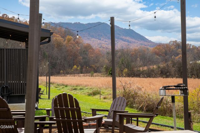 984 Goose Gap Rd Road, Sevierville, TN 37876