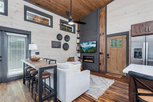 984 Goose Gap Rd Road, Sevierville, TN 37876