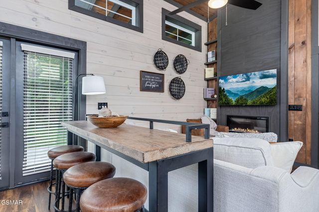 984 Goose Gap Rd Road, Sevierville, TN 37876