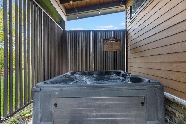 984 Goose Gap Rd Road, Sevierville, TN 37876