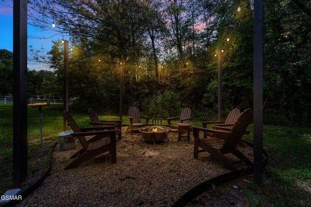 984 Goose Gap Rd Road, Sevierville, TN 37876