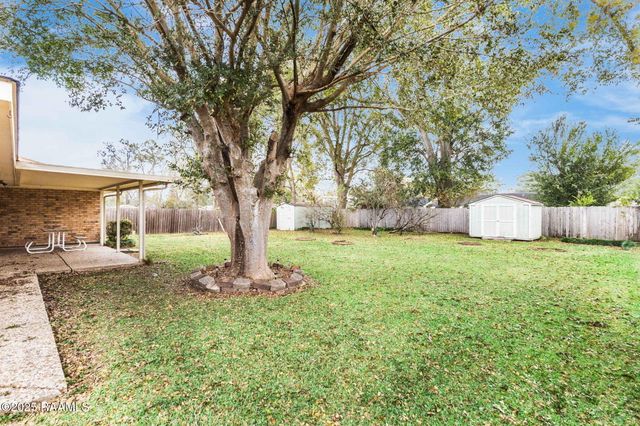 401 Rain Tree Trail, Lafayette, LA 70507