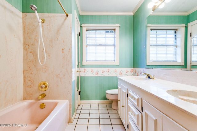 401 Rain Tree Trail, Lafayette, LA 70507