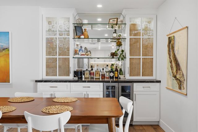 2929 Latham Dr, Sacramento, CA 95864