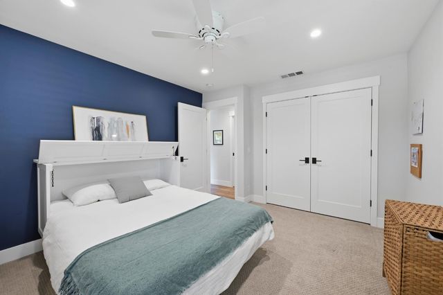 2929 Latham Dr, Sacramento, CA 95864