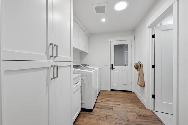 2929 Latham Dr, Sacramento, CA 95864