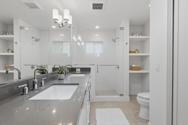 2929 Latham Dr, Sacramento, CA 95864