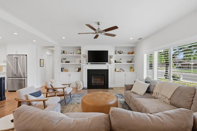 2929 Latham Dr, Sacramento, CA 95864