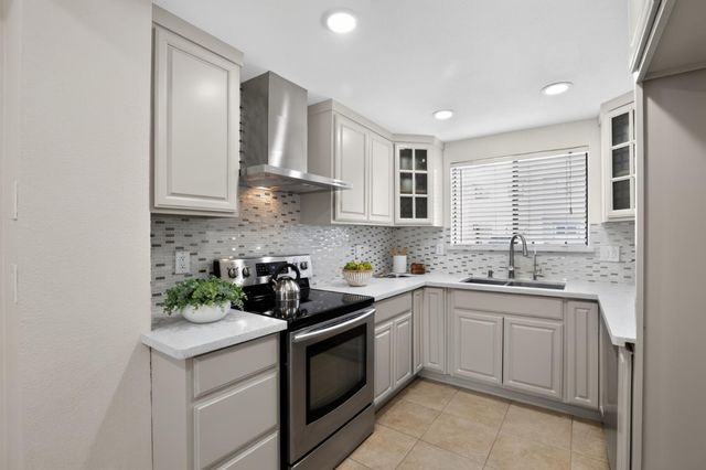 2672 Senter Creek Court, San Jose, CA 95111