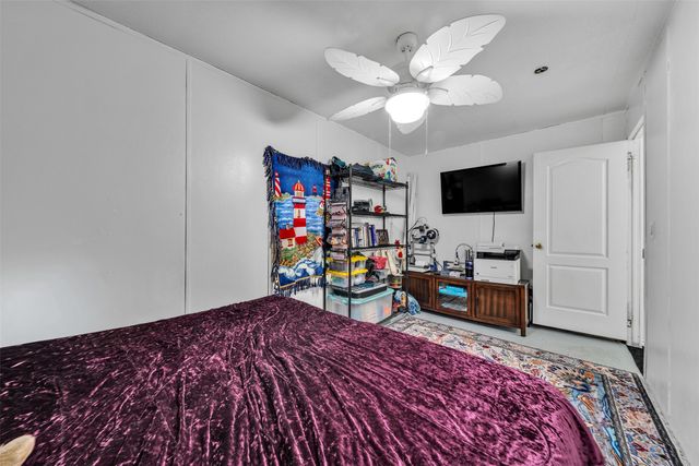 220 Country Side Court, Springtown, TX 76082