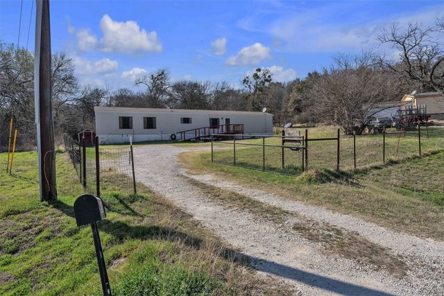 220 Country Side Court, Springtown, TX 76082