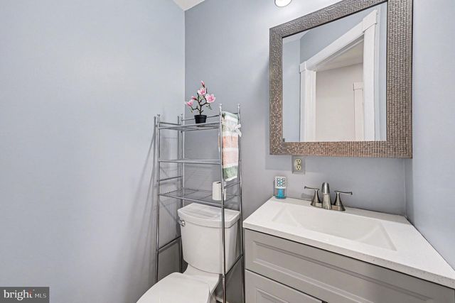 1602 ERSKINE ST, Hyattsville, MD 20783