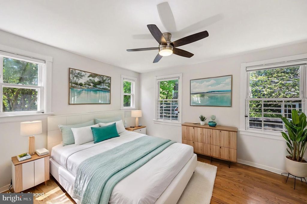 Image 30 of property listing at 1602 ERSKINE ST, Hyattsville, MD 20783