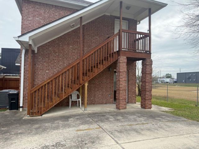 702 Staitti Street C, Humble, TX 77338