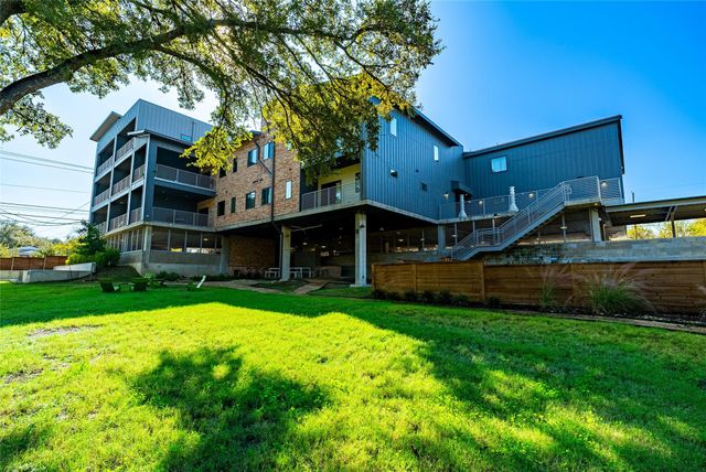 100 W Mockingbird LN 201, Austin, TX 78745
