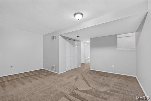 8720 Garden Court, St Louis, MO 63144